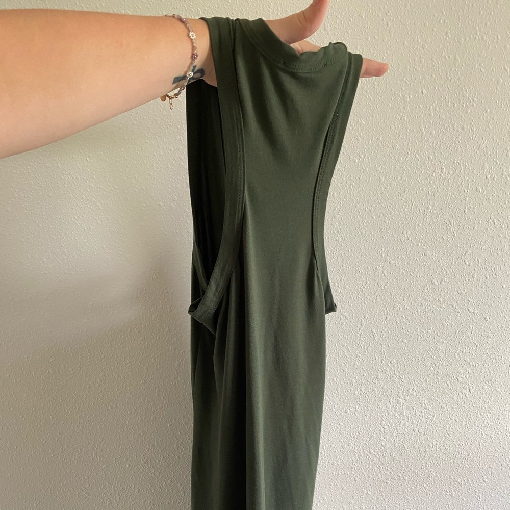 BODYCON OLIVE DRESS 🌿🍃 - Picture 3 of 6